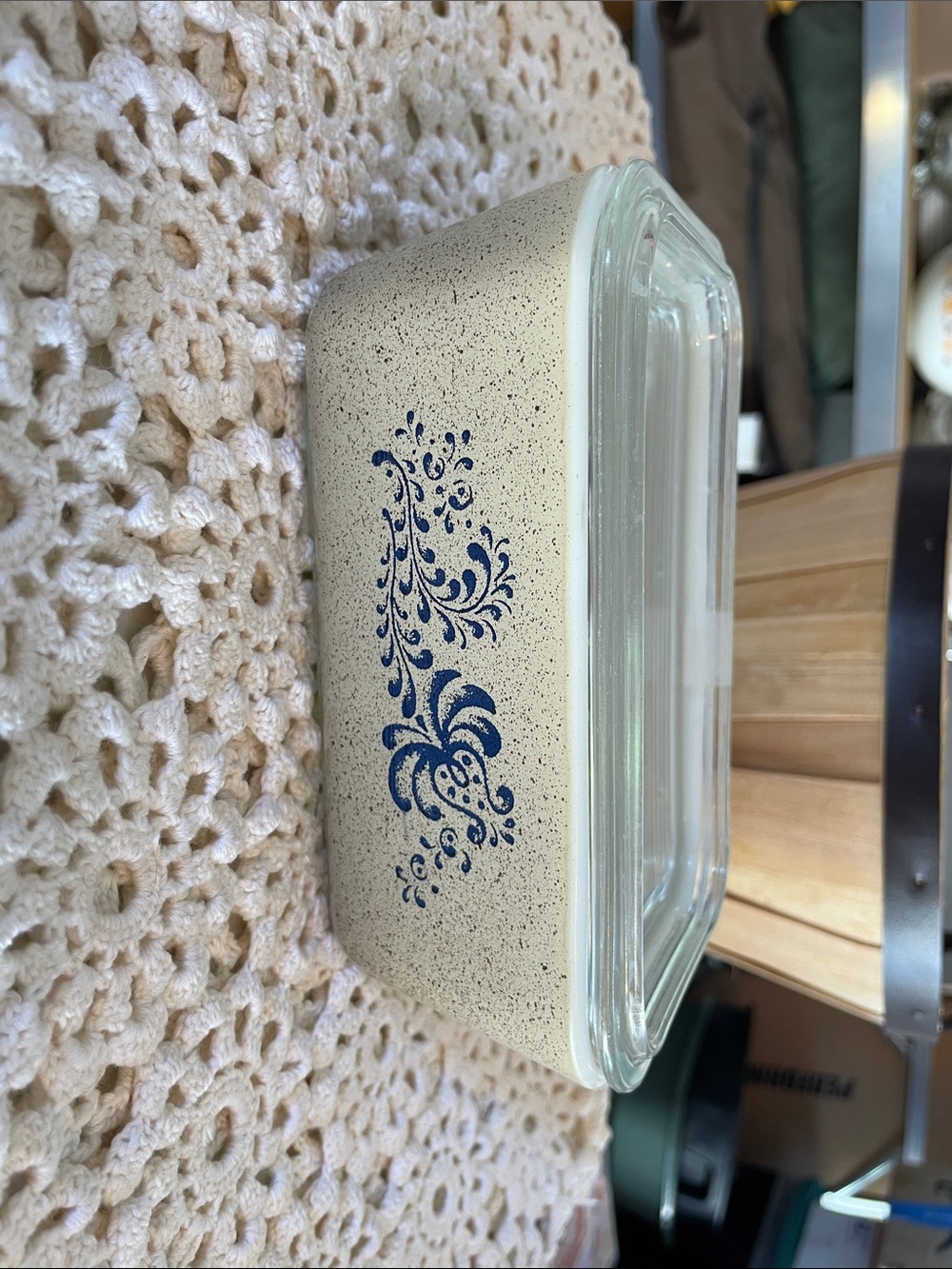 Vintage Pyrex Homestead Blue Floral Stoneware Refrigerato  Dish with Glass Lid